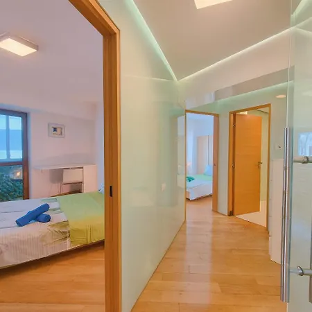 דירה Edes Ultracentral & Modern Design בוקרשט